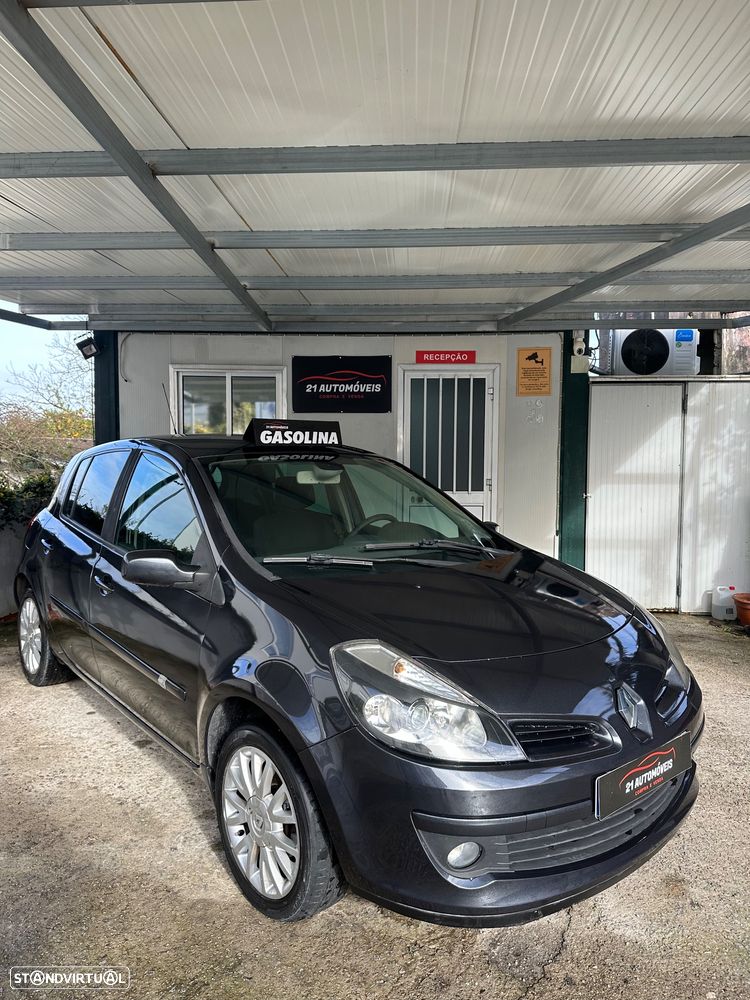 Renault Clio 1.2 TCE Dynamique S - 1