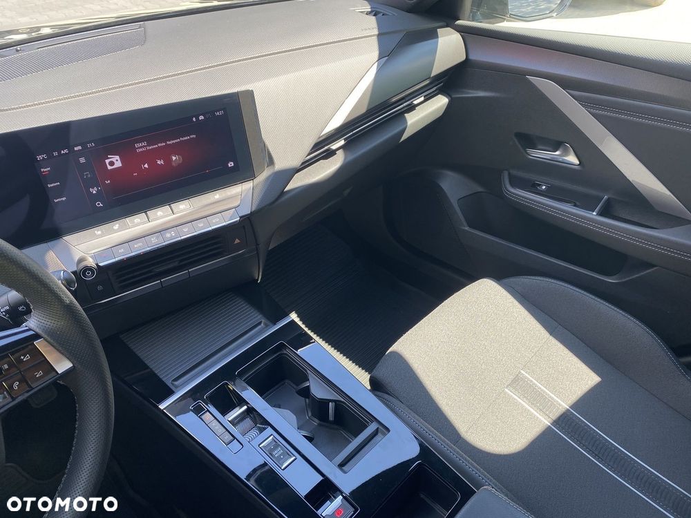 Opel Astra 1.2 T GS S&S - 17