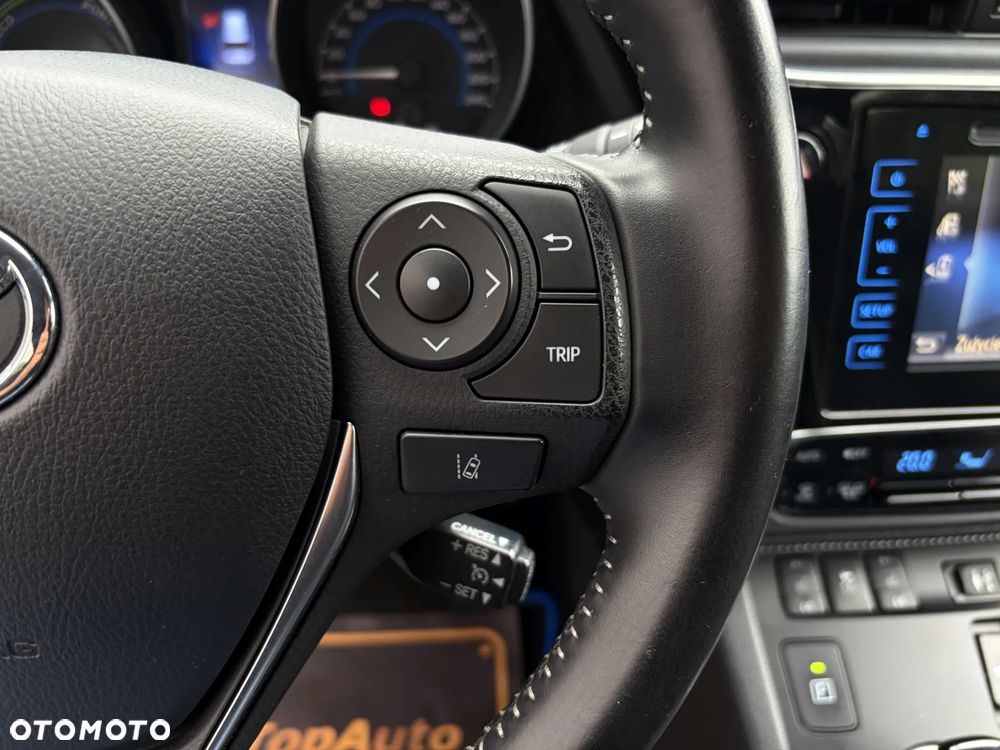Toyota Auris - 24
