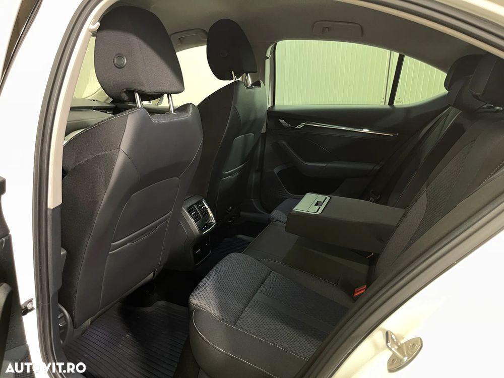 Skoda Octavia 1.5 TSI DSG Mild Hybrid Style - 12