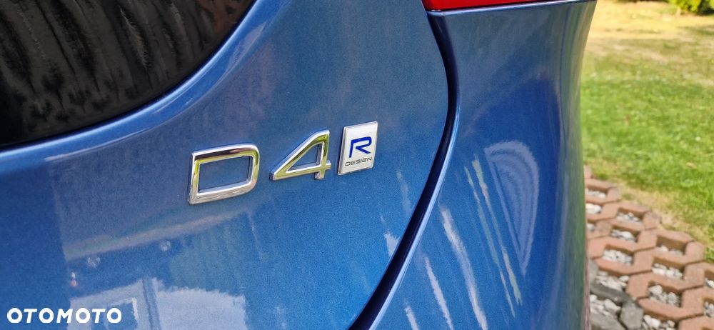 Volvo V40 D4 Geartronic RDesign - 12