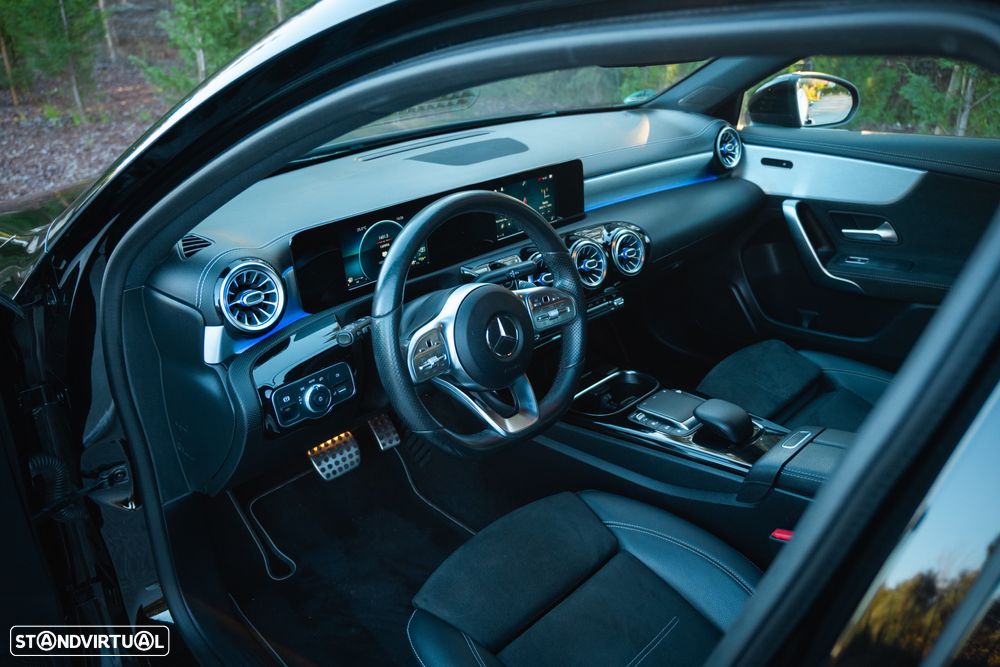 Mercedes-Benz A 250 e AMG Line - 18