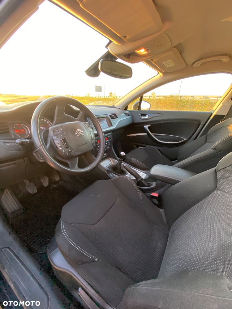 Citroën C5 2.0 HDi Confort - 15
