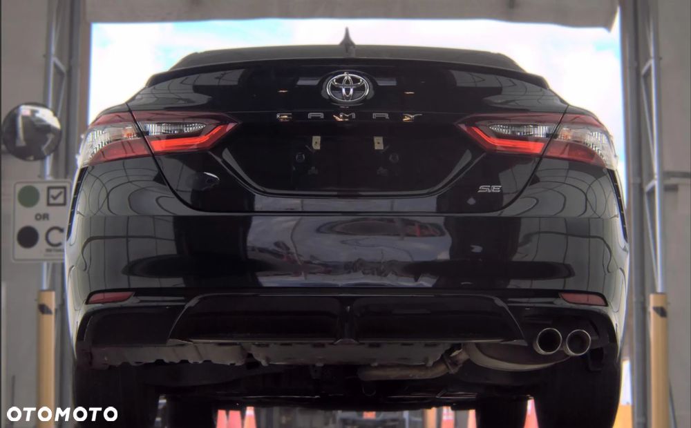 Toyota Camry 2.5 Hybrid Prestige CVT - 8
