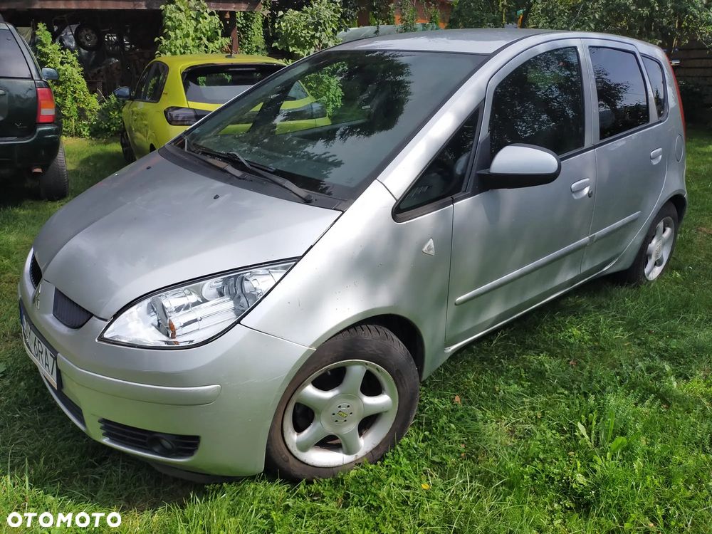 Mitsubishi Colt - 1