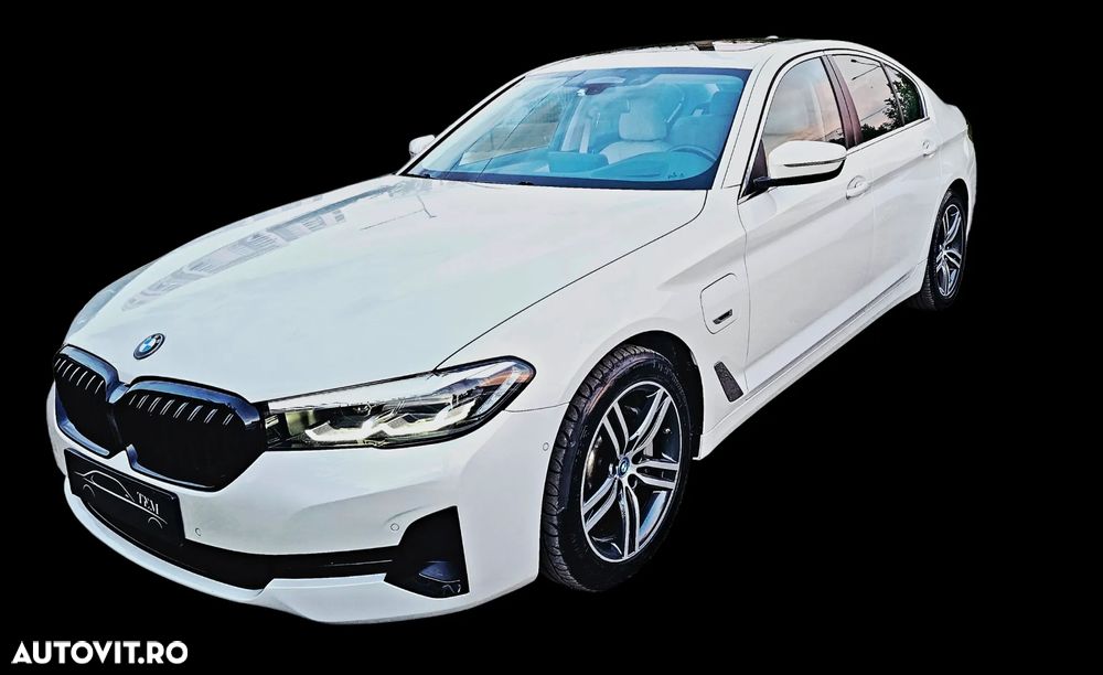 BMW Seria 5 530e Aut. - 1