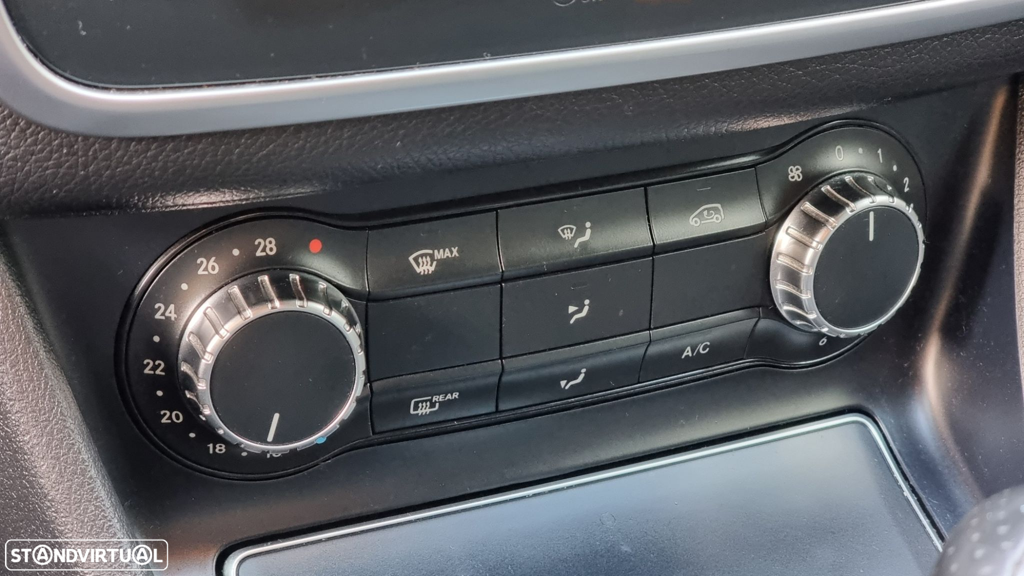 Mercedes-Benz CLA 180 - 10