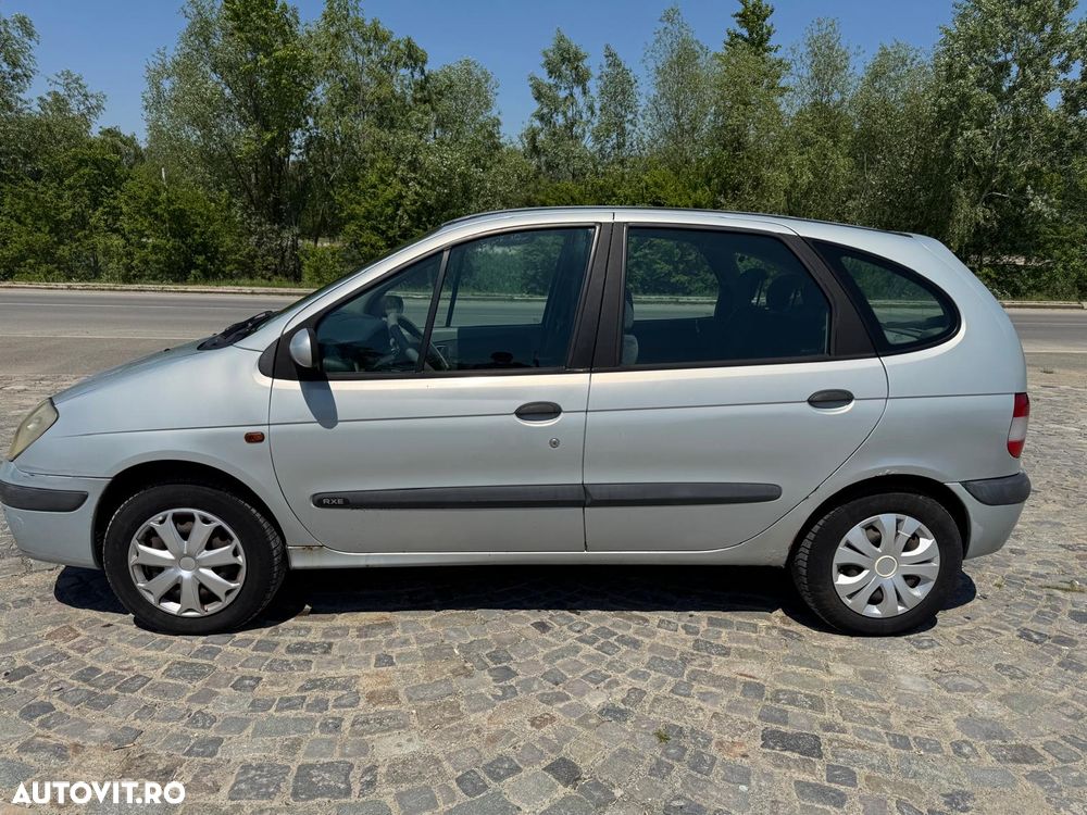 Renault Scenic 1.6 Expression - 12