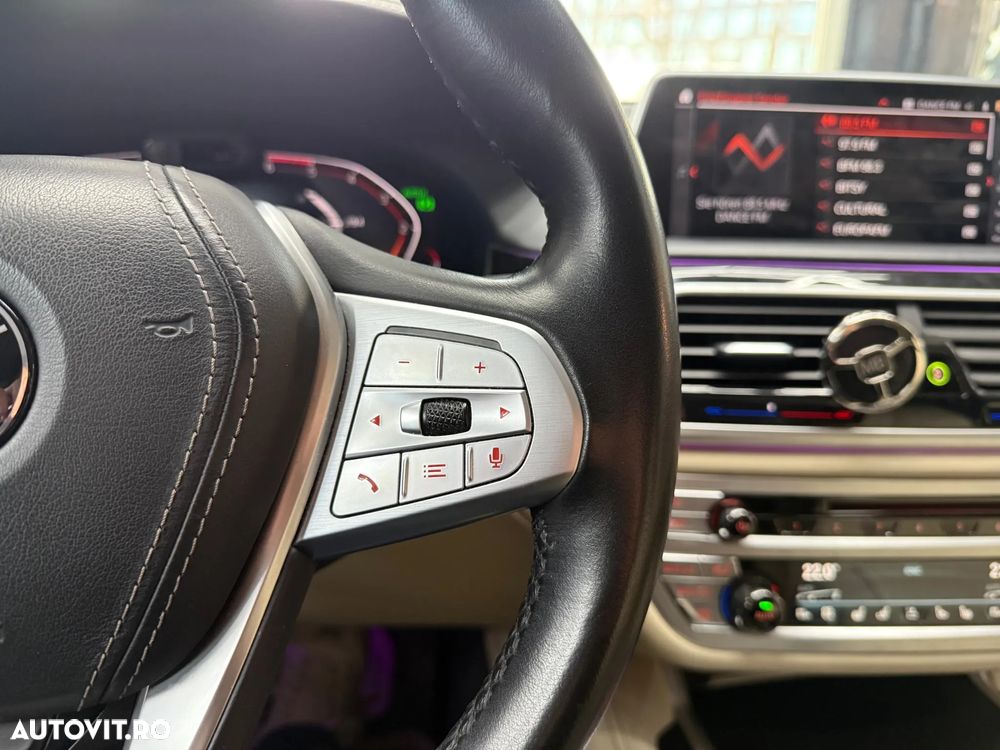 BMW Seria 7 740Ld xDrive - 19
