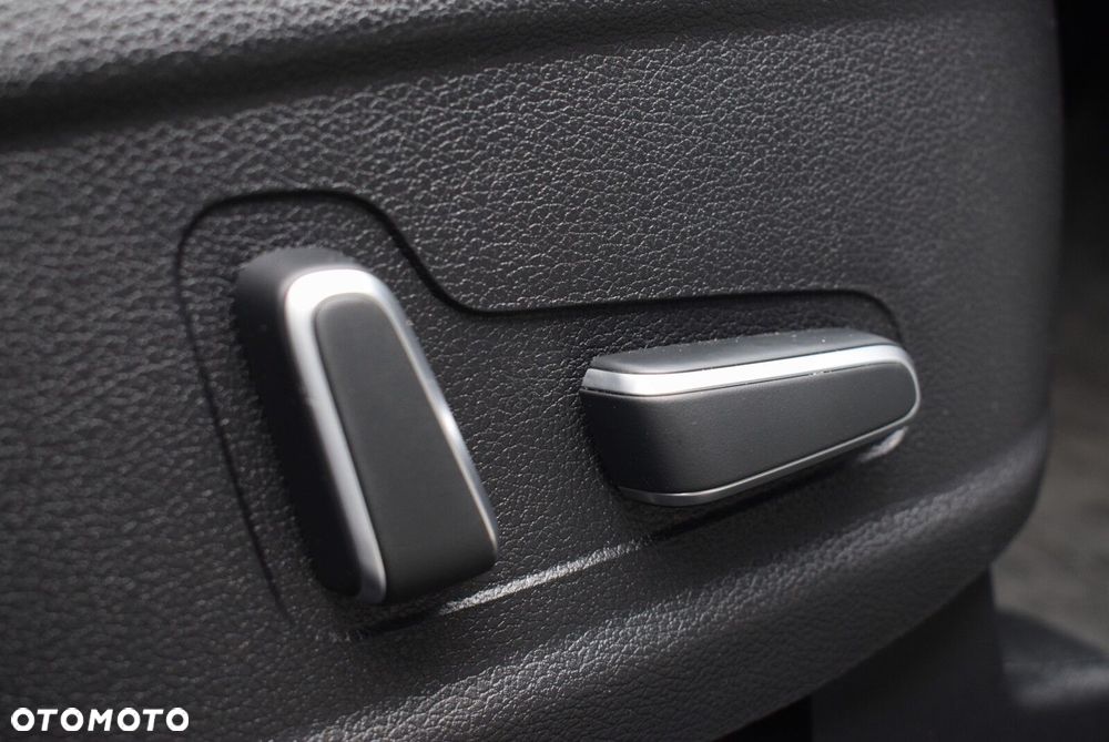 Hyundai Santa Fe - 12