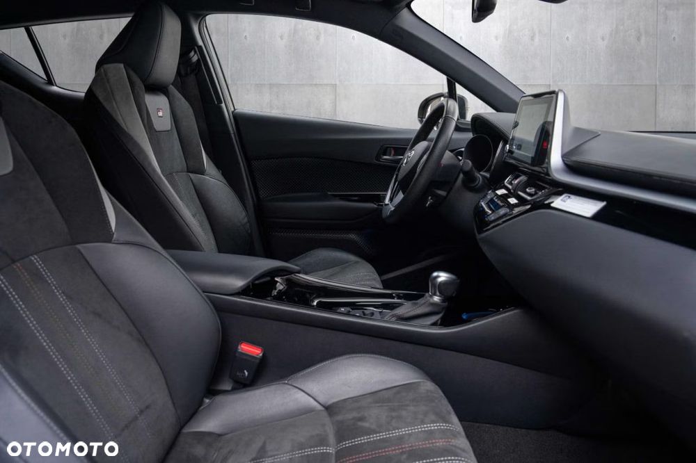 Toyota C-HR Lounge - 9