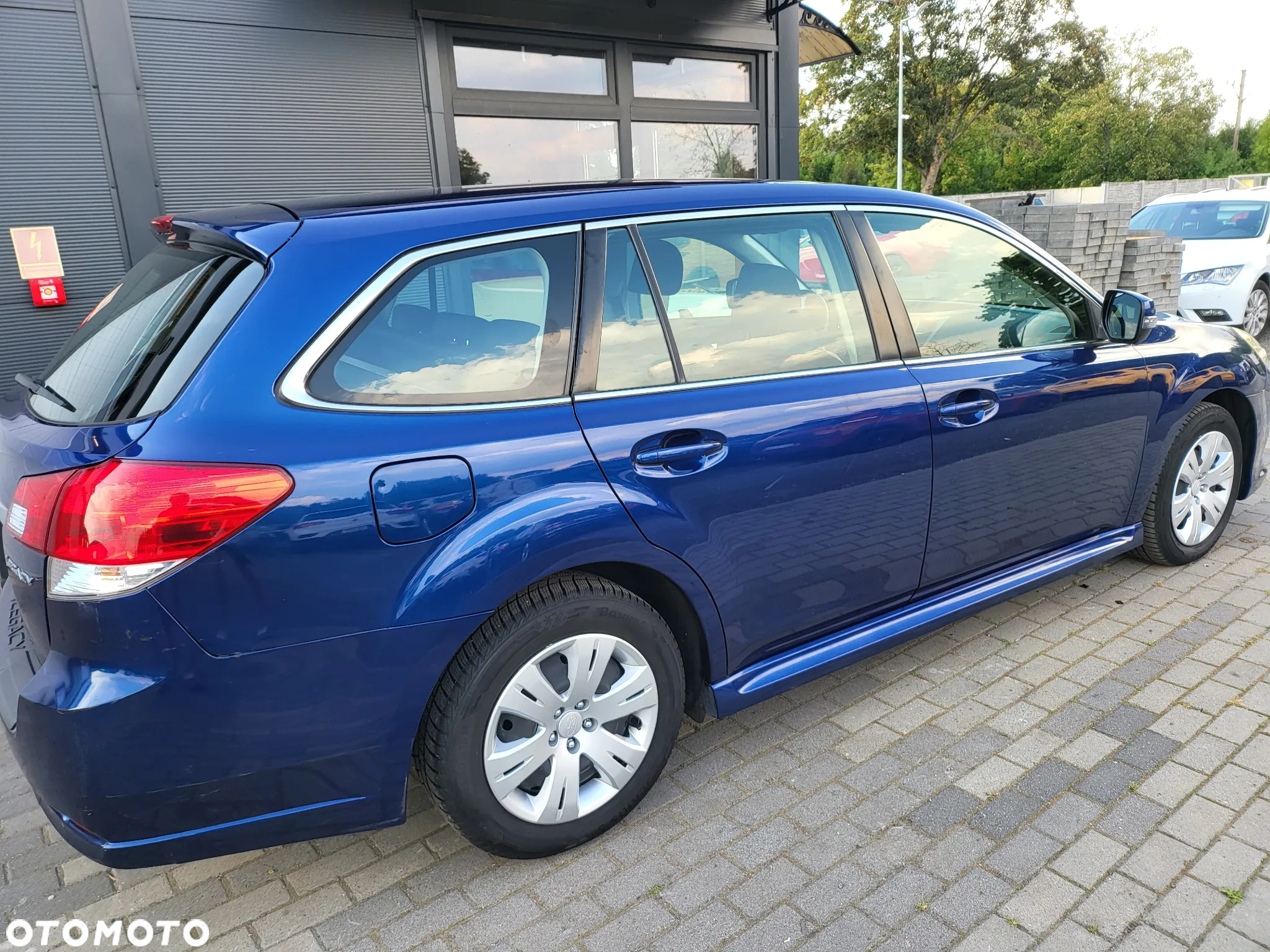 Subaru Legacy - 33