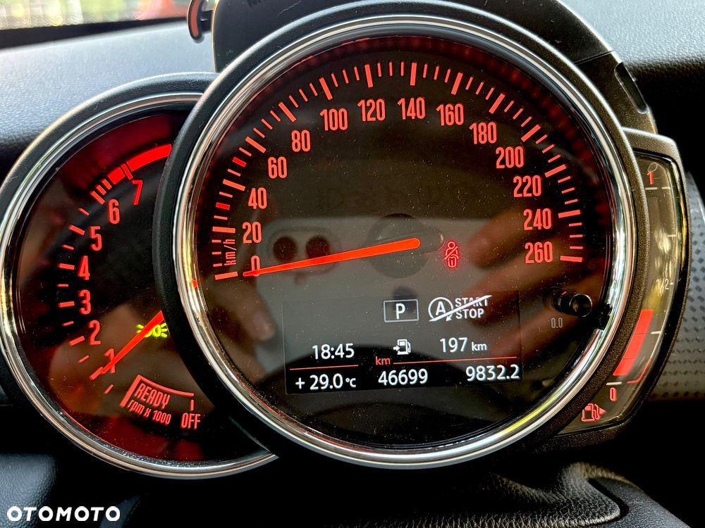 MINI Cooper Standard - 11