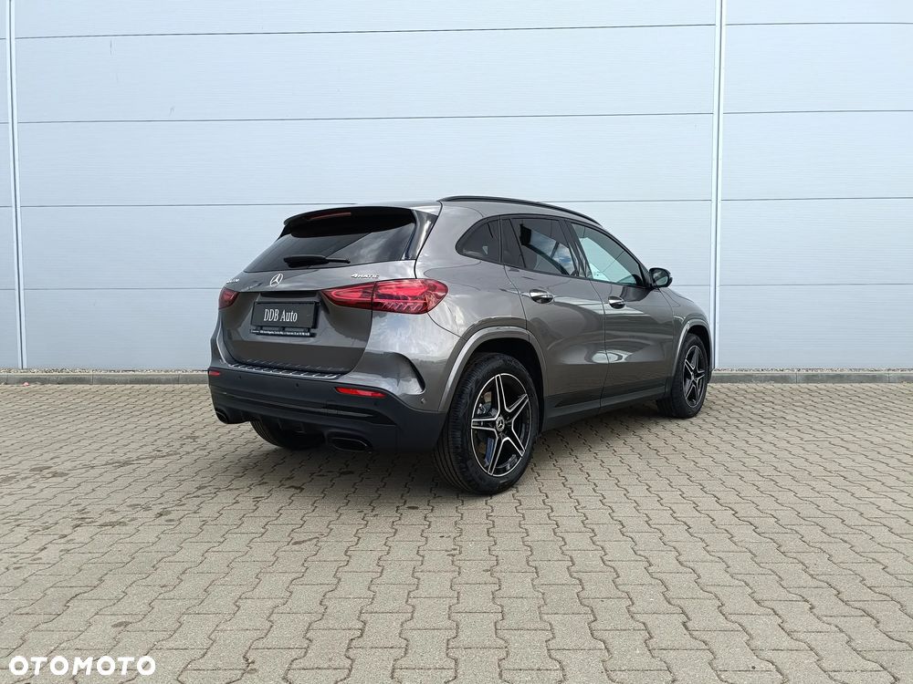 Mercedes-Benz GLA 220 mHEV 4-Matic AMG Line 8G-DCT - 3