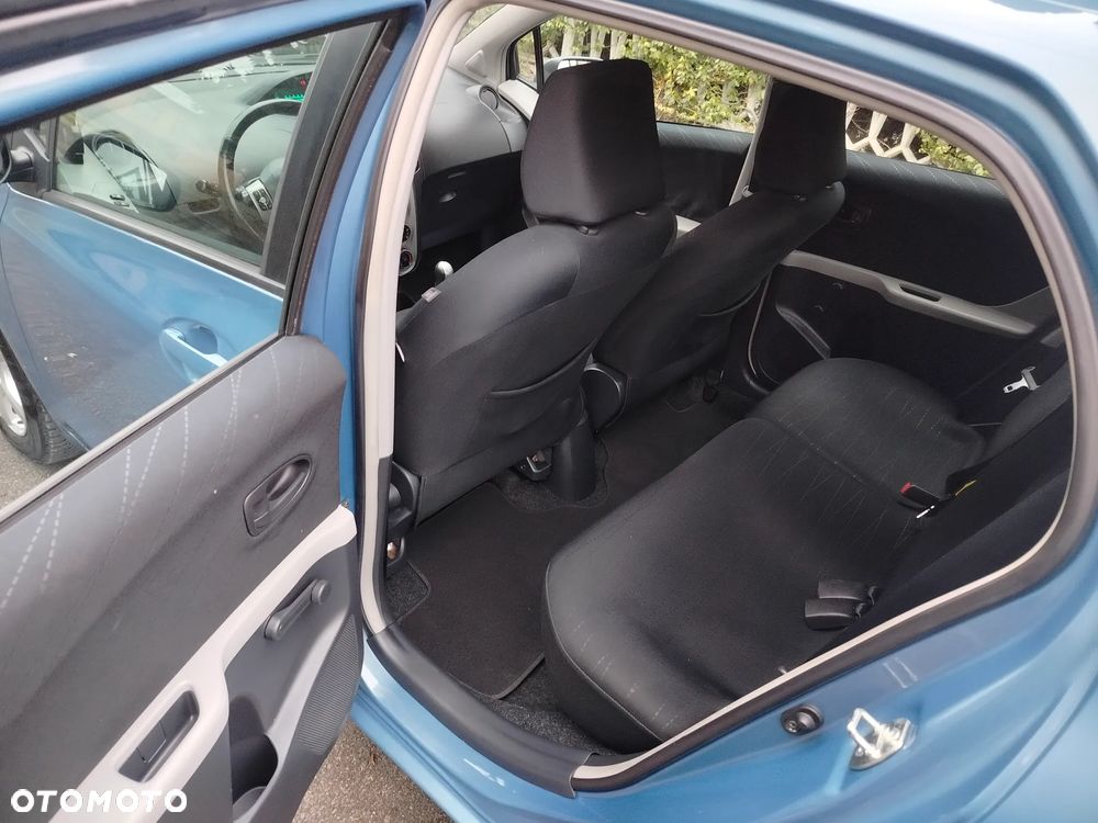 Toyota Yaris 1.3 VVT-i Cool - 17