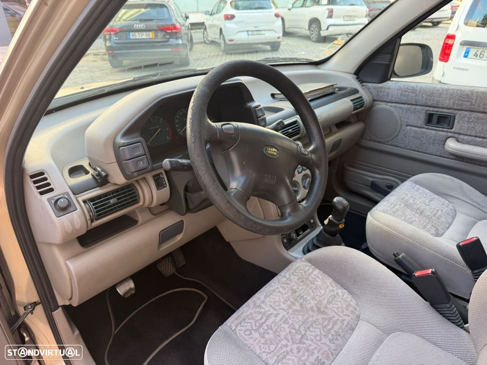 Land Rover Freelander 2.0 di - 9