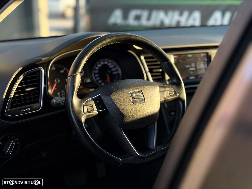 SEAT Leon ST 1.6 TDI S&S DSG Style - 8