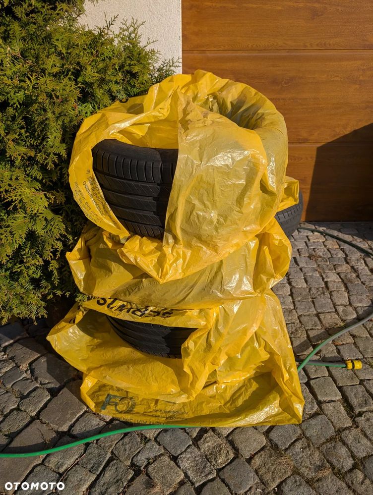 Mercedes-Benz Klasa E 220 CDI BlueEff Avantgarde - 17