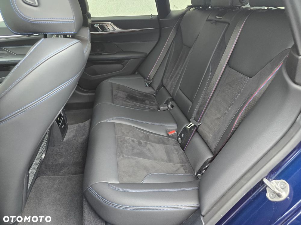 BMW Seria 4 M440i xDrive mHEV sport - 11