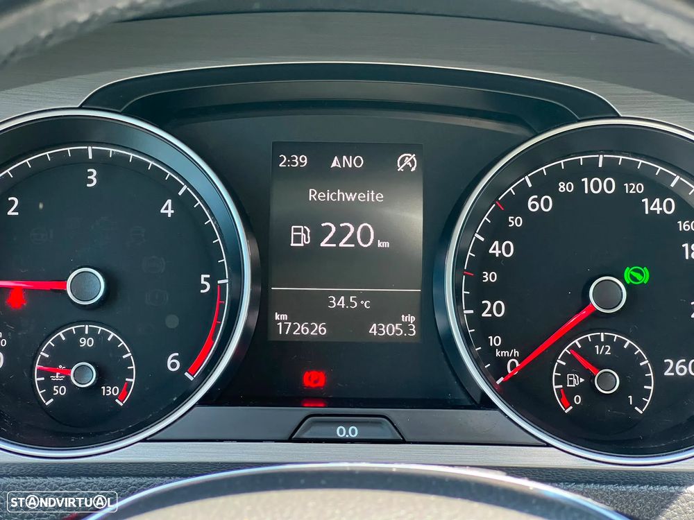 VW Golf 1.6 TDi Confortline DSG - 16
