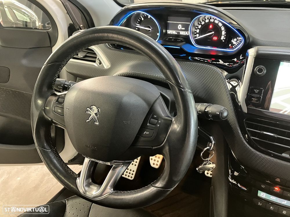 Peugeot 2008 1.6 e-HDi Allure - 29