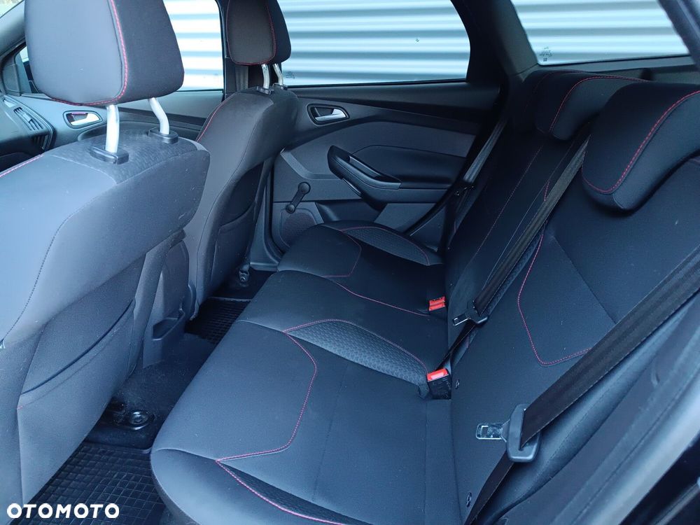 Ford Focus 2.0 EcoBlue ST-Line - 25