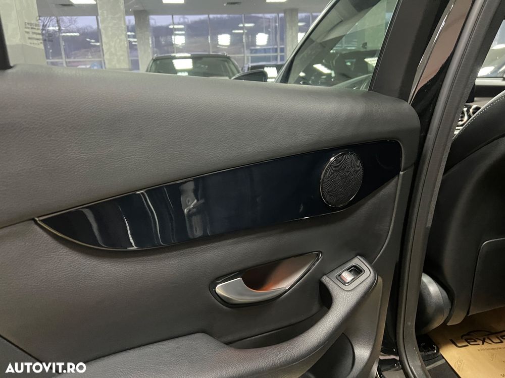 Mercedes-Benz GLC - 22