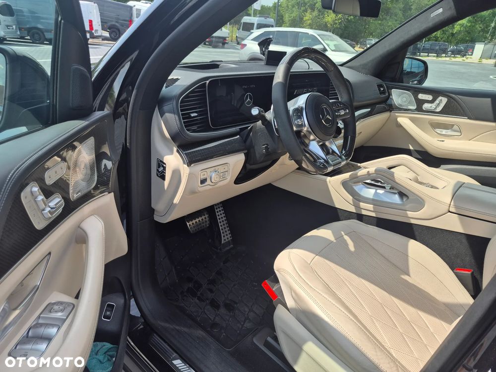 Mercedes-Benz GLS - 31