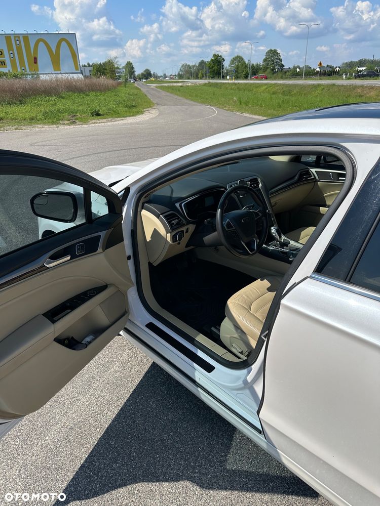 Ford Mondeo - 17