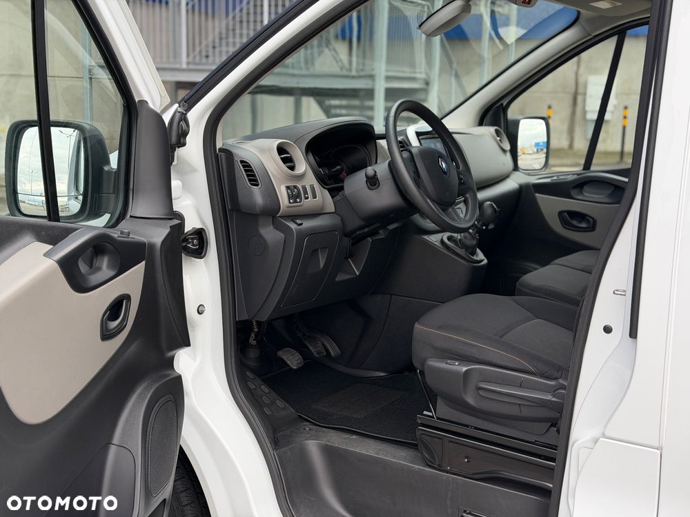 Renault TRAFIC 2019/20r 89tys km JAK NOWY Stan WZOROWY NAVI Bluetooth Tempomat Kamera FULL OPCJA Vivaro - 11
