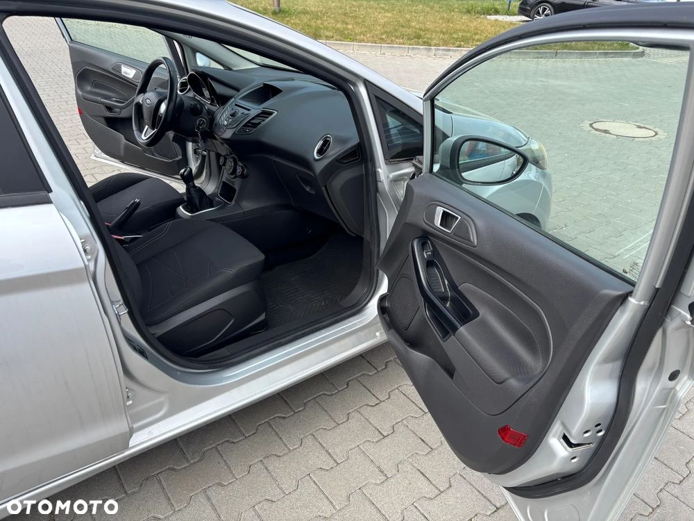 Ford Fiesta 1.25 Silver X - 11