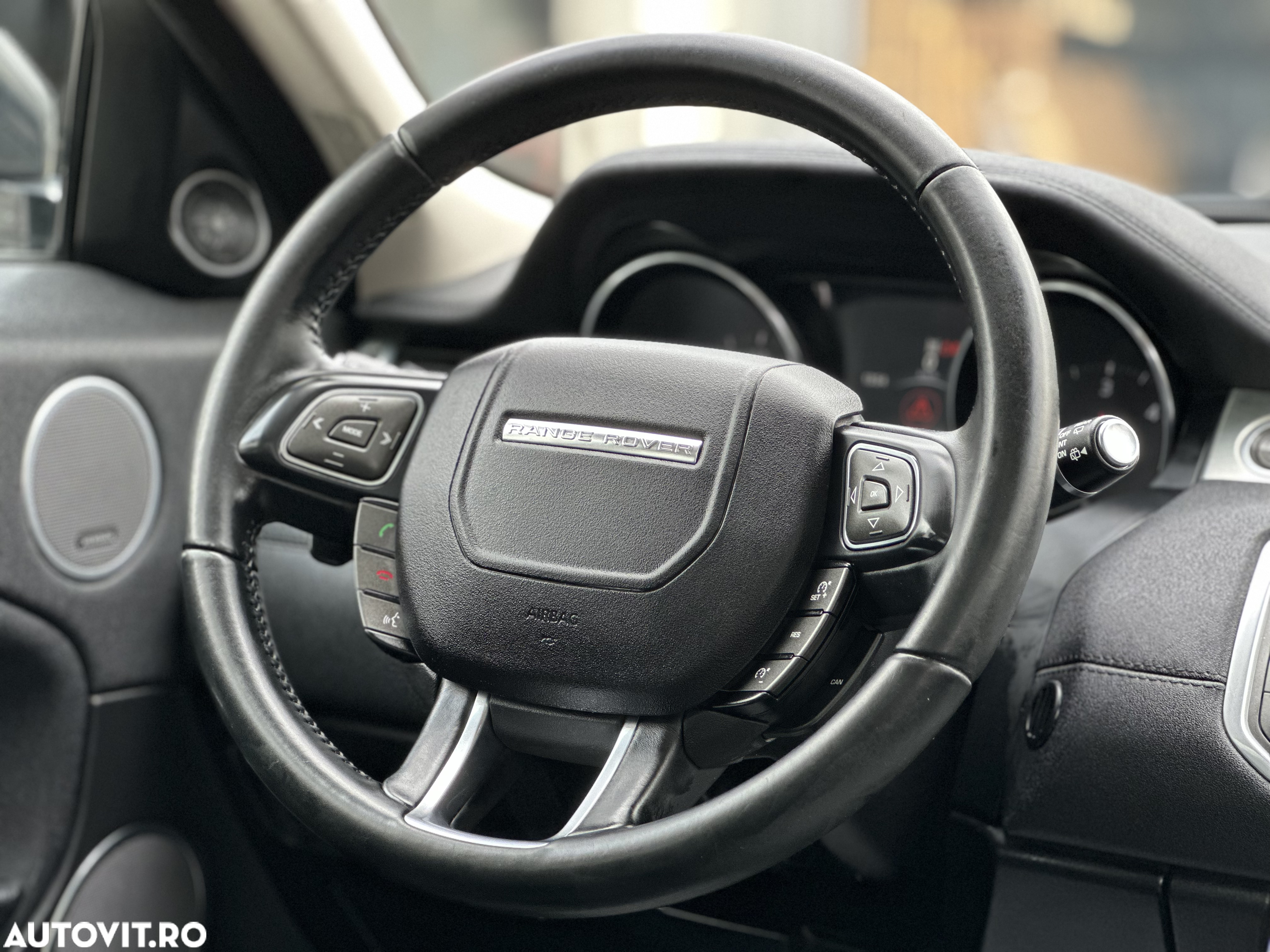 Land Rover Range Rover Evoque 2.0 D150 R-Dynamic SE - 18