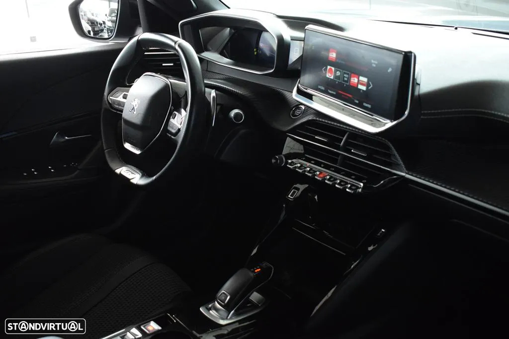 Peugeot 2008 1.5 BlueHDi GT EAT8 - 45