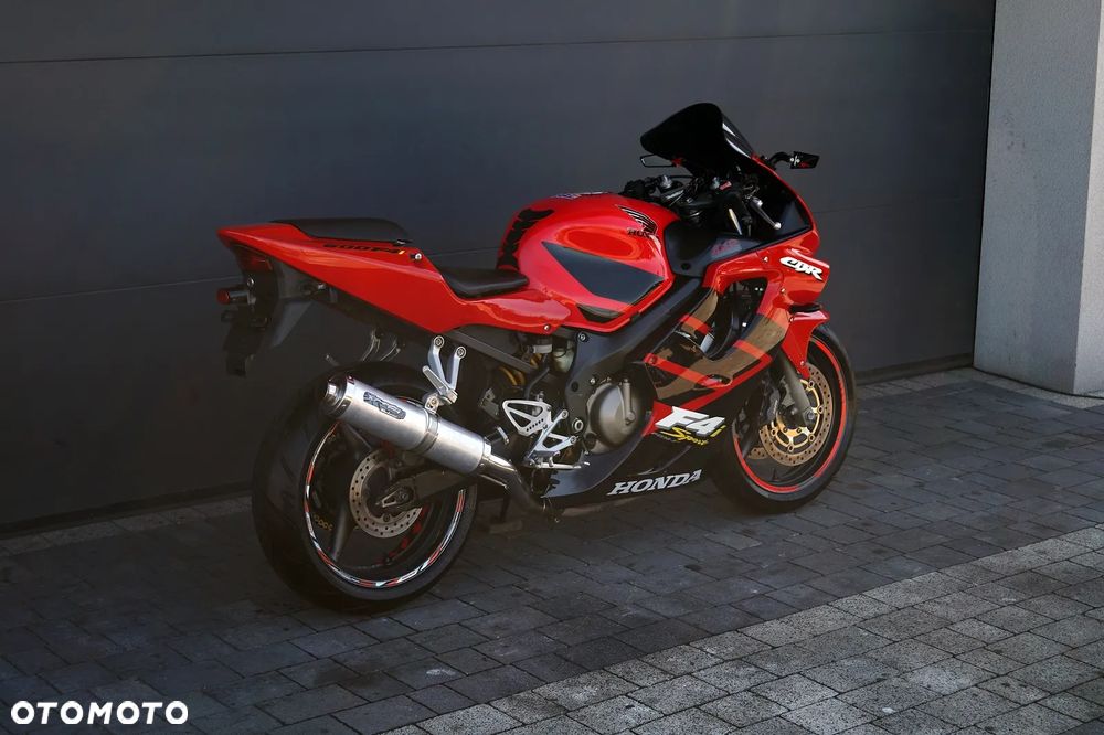 Honda CBR - 11