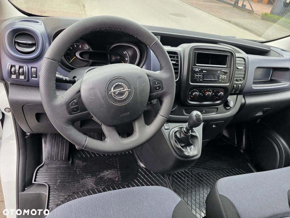 Opel Vivaro - 28