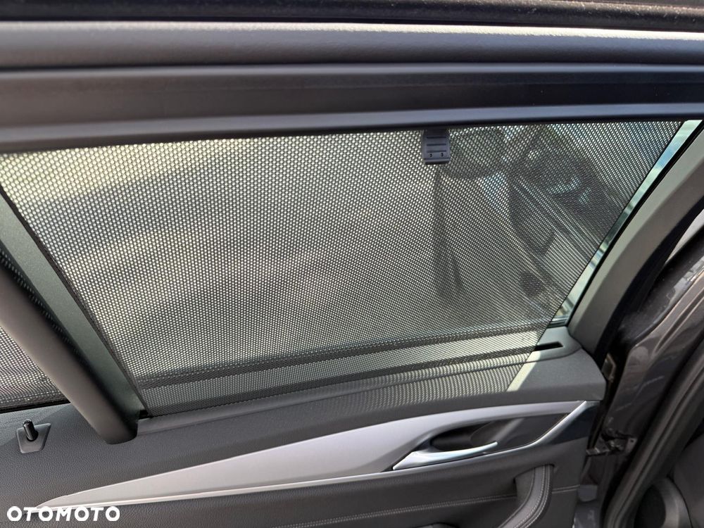 BMW Seria 5 520d - 19