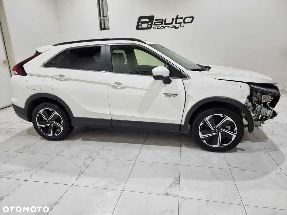 Mitsubishi Eclipse Cross - 12