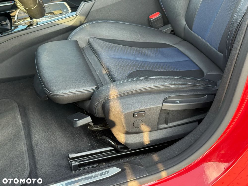 BMW Seria 2 218i - 33