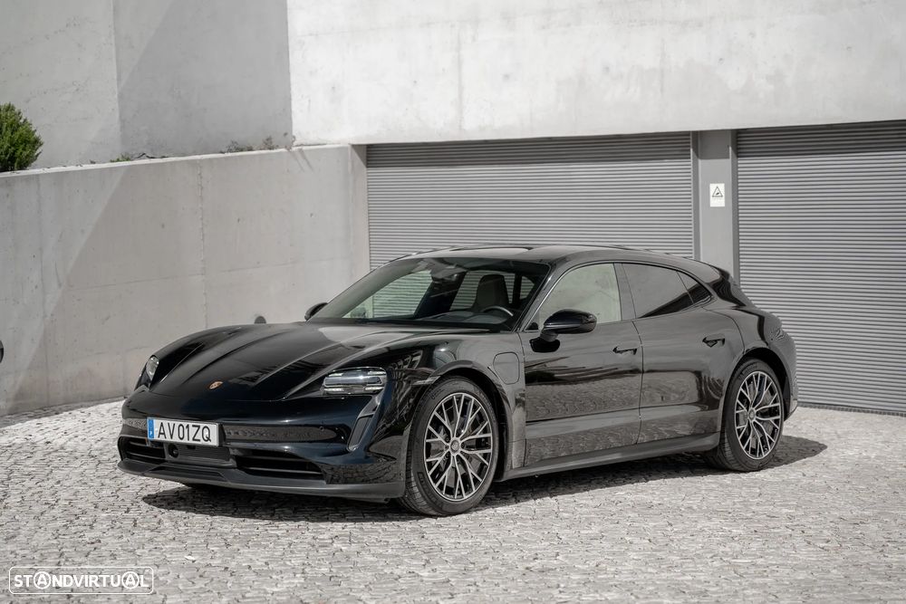 Porsche Taycan Sport Turismo Standard - 1