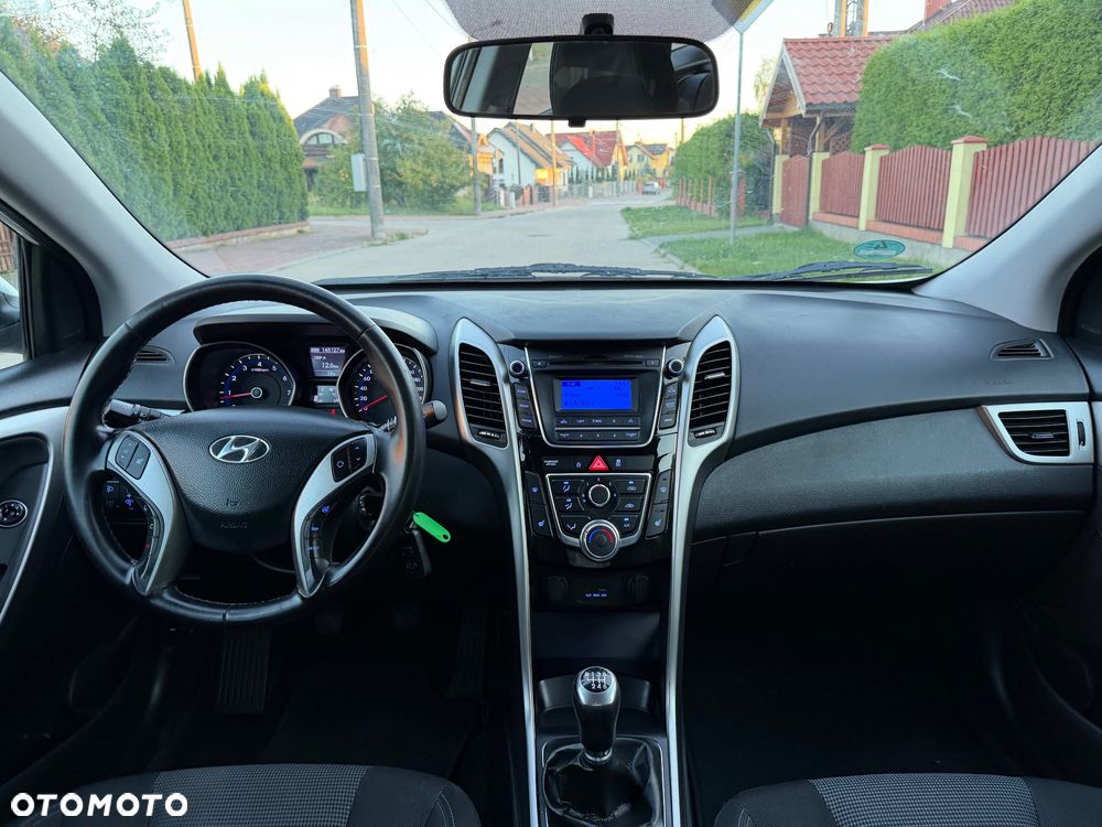 Hyundai i30 1.6 Comfort World Cup - 23