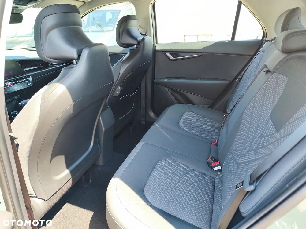 Kia Niro 1.6 GDI Hybrid M - 10