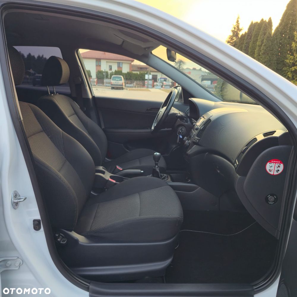 Hyundai i30 - 23