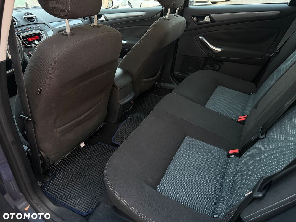 Ford Mondeo - 19
