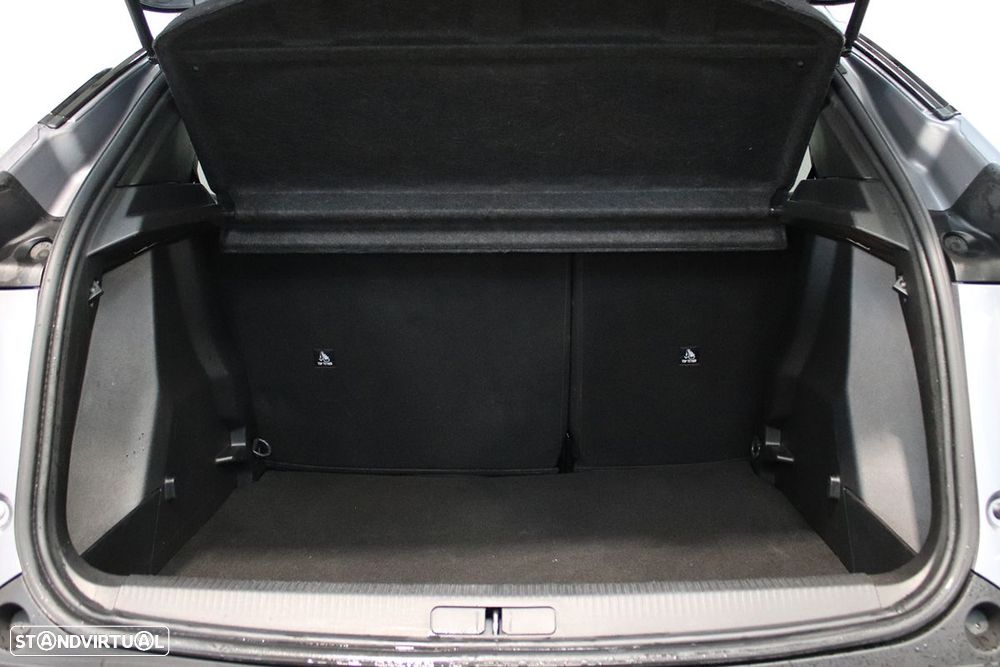 Peugeot 2008 1.2 PureTech Allure - 22