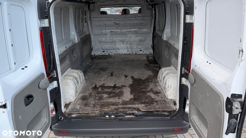 Renault Trafic - 14