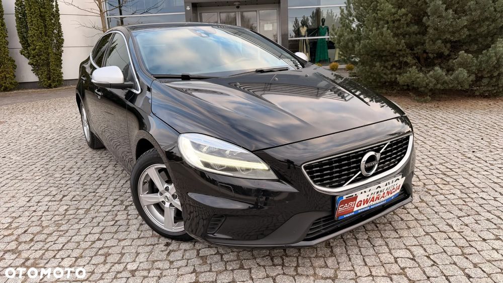 Volvo V40 D3 Linje You - 36
