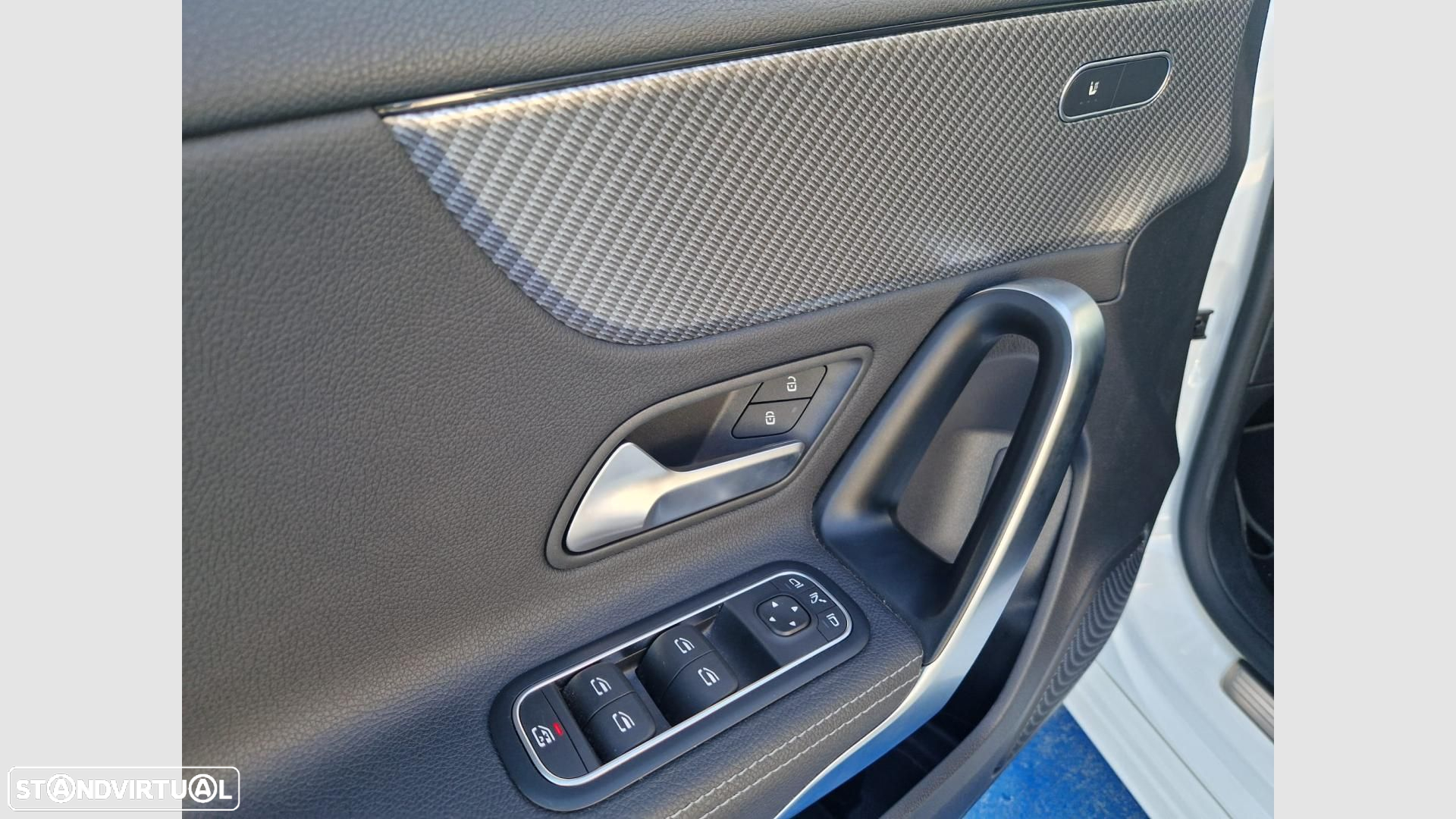 Mercedes-Benz A 250 e - 9