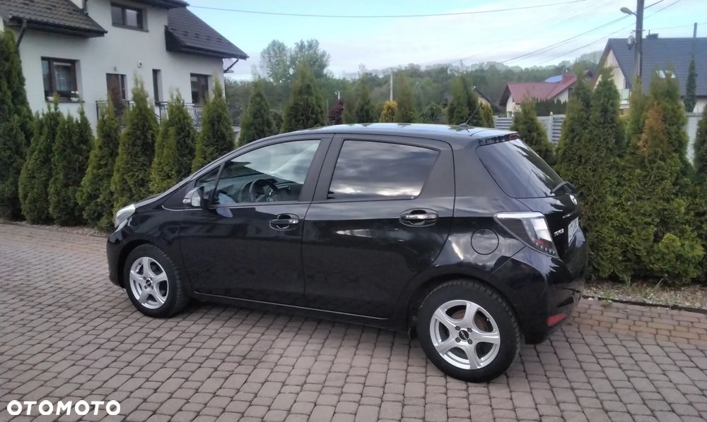 Toyota Yaris 1.33 VVT-i Edition 2014 - 11