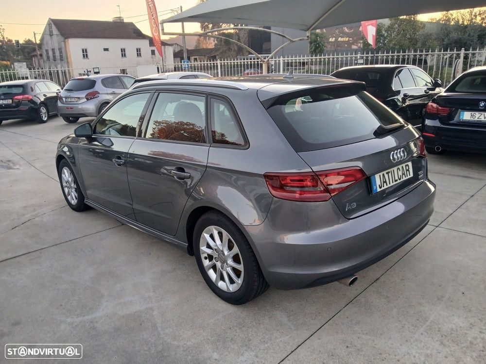Audi A3 Sportback 1.6 TDI - 8