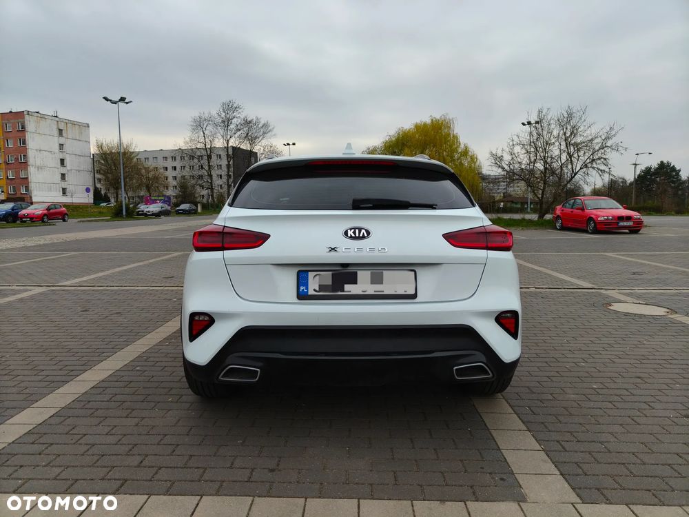 Kia XCeed - 8